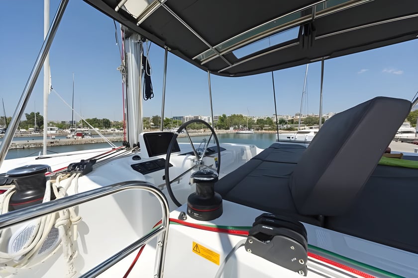 Atina Katamaran 6 kabin Konaklama 12 kişi Seyir 12 kişi 13.99 m İlan No: #17781 5