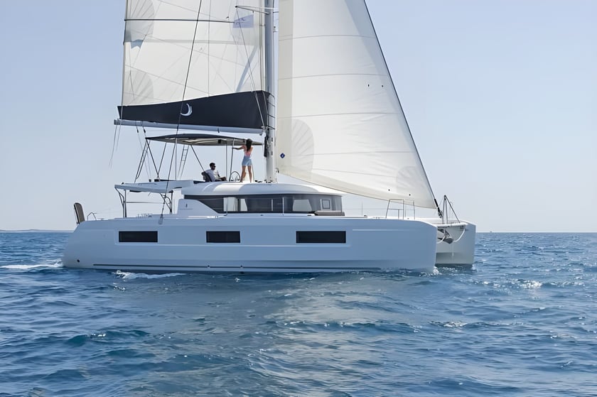 Atina Katamaran 6 kabin Konaklama 12 kişi Seyir 12 kişi 13.99 m İlan No: #17781