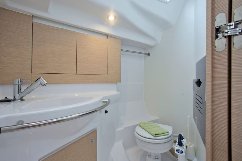 Mali Lošinj Barca a vela cabina 3  cuccette 8  8  ospiti 11.9 m Numero dell'inserzione: #17811 5