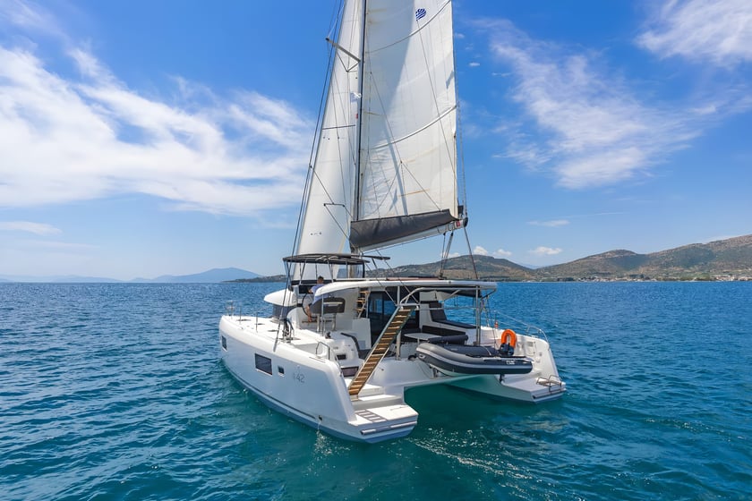 Volos Catamaran 6 cabin 10 berths 10 guests 12.8 m Listing Number: #17823 4