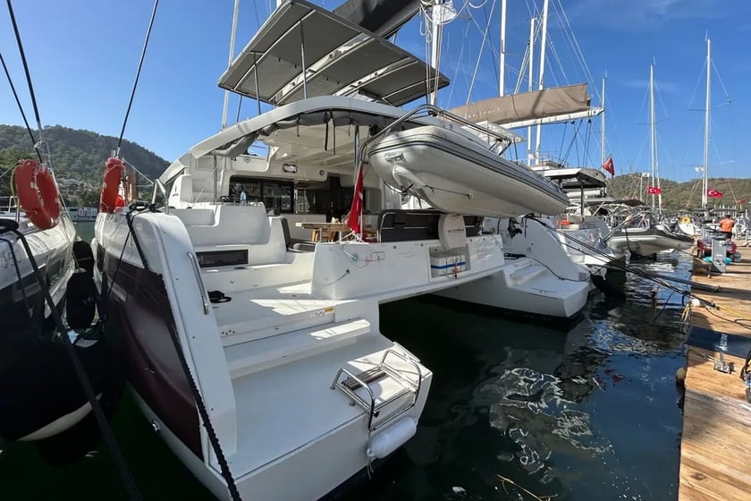 Fethiye Catamarano cabina 4  cuccette 8  9  ospiti 13.99 m Numero dell'inserzione: #17870 2