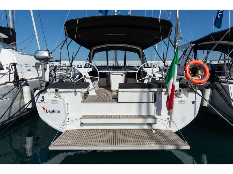 Capo d'Orlando Segelboot 4 Kabine 10 Liegeplätze 10 Gäste 14 m Nummer des Inserats: #17885