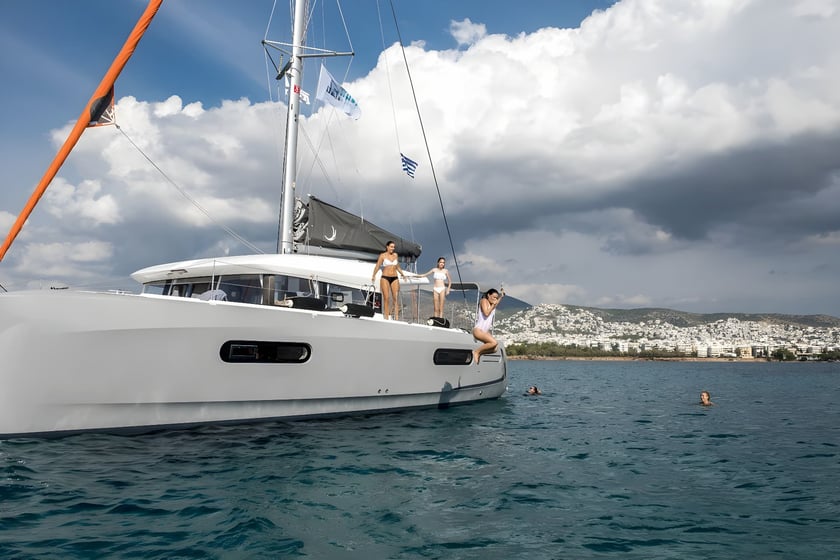 Kos Catamaran 6 cabin 12 berths 12 guests 11.74 m Listing Number: #17911