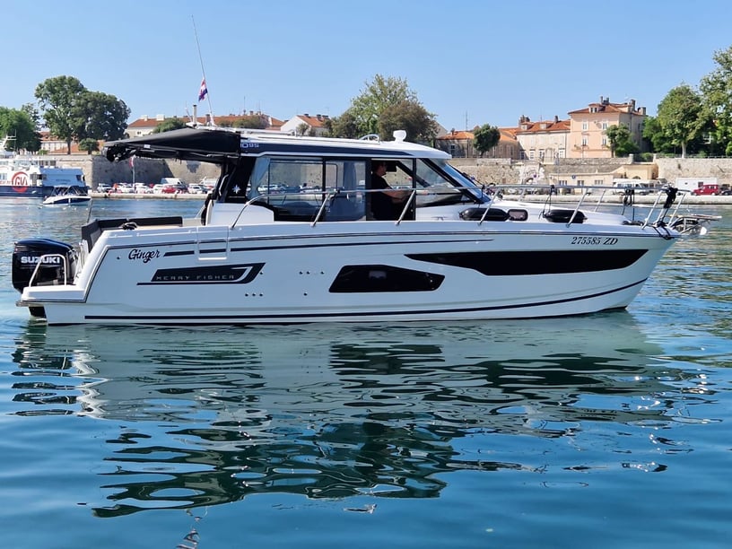 Zadar Motorboat 3 cabin 8 berths 8 guests 10.5 m Listing Number: #17917 4