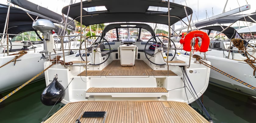 Skradin Sailboat 3 cabin 6 berths 6 guests 12.87 m Listing Number: #17972