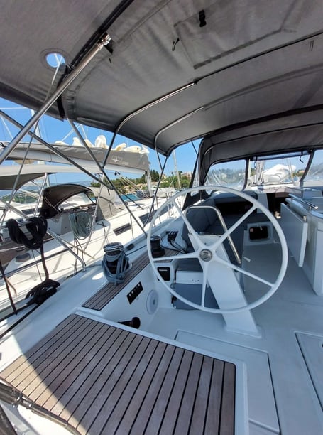 Preveza Sailboat 6 cabin 12 berths 12 guests 15.94 m Listing Number: #18017 5