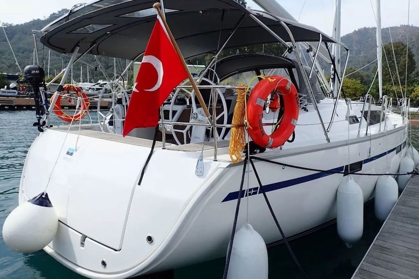 Göcek Yelkenli 4 kabin Konaklama 8 kişi Seyir 9 kişi 14.1 m İlan No: #18041 2