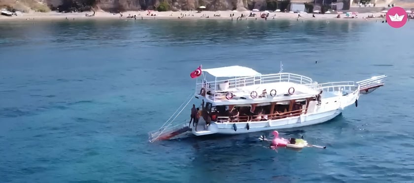 Kusadasi Gulet Cabine 4   45  gasten 20 m Lijstnummer: #18055 2