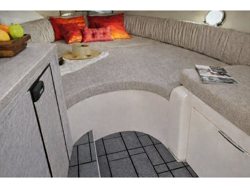 Trogir Motorboat 1 cabin 2 berths 8 guests 8 m Listing Number: #18086 3