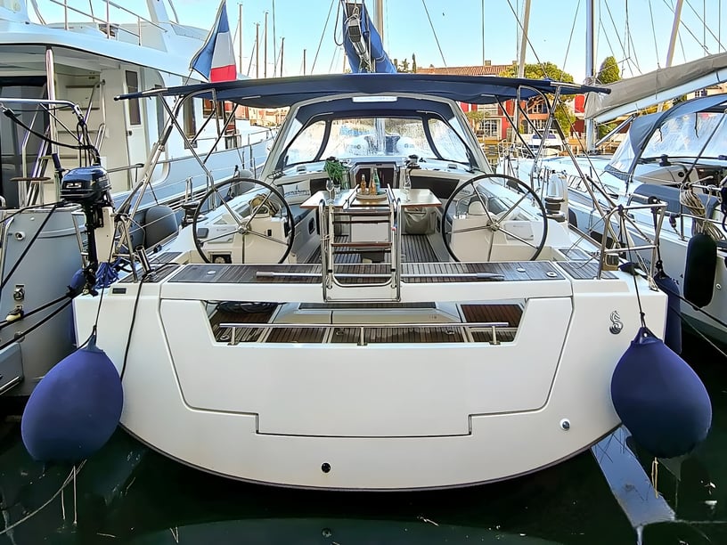 Grimaud Sailboat 5 cabin 12 berths 12 guests 14.6 m Listing Number: #18102