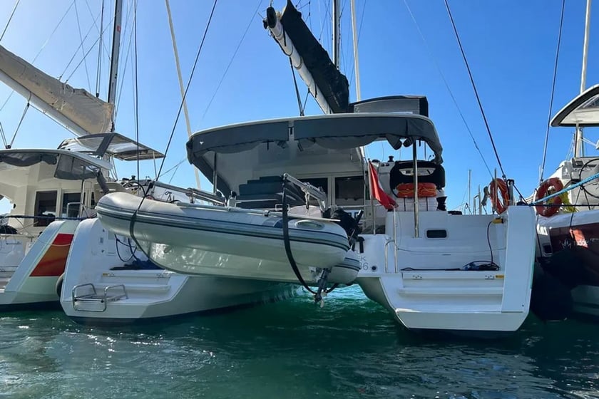 Fethiye Catamaran 4 cabin 8 berths 8 guests 11.74 m Listing Number: #18185