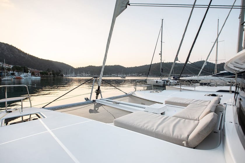 Marmaris Catamaran 4 cabin 8 berths 8 guests 13.99 m Listing Number: #18187 3