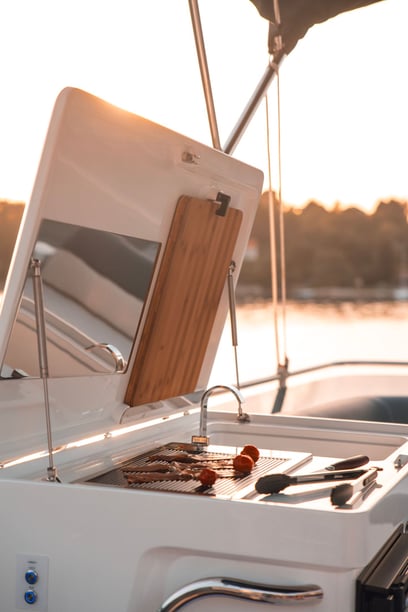 Seget Donji Bateau à moteur Cabine 3  Couchettes 6  Invités 14  13.97 m Numéro de l'annonce: #18195 5