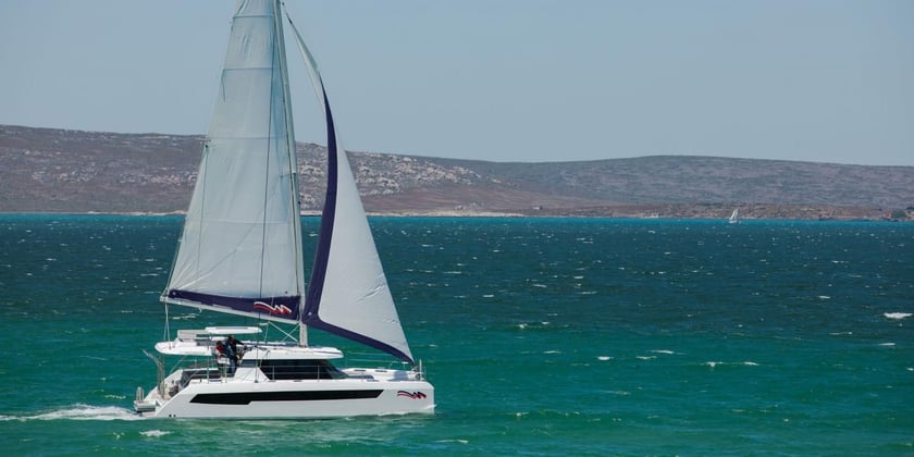 Marigot, Sint Maarten Catamaran Cabine 3  8  slaapplaatsen 10  gasten 12.67 m Lijstnummer: #18238 5