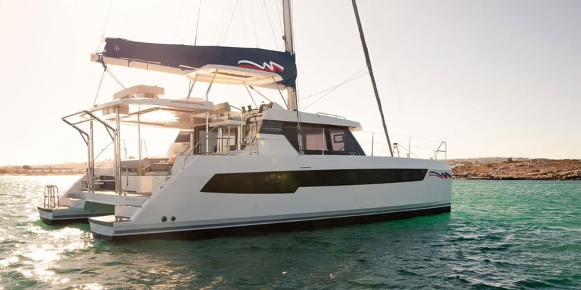 Road Town Catamaran 3 cabin 8 berths 10 guests 12.67 m Listing Number: #18327 4
