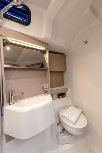 Marina Voilier Cabine 4  Couchettes 10  Invités 10  15.94 m Numéro de l'annonce: #18369 4