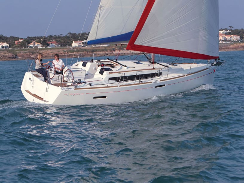 Lefkada Sailboat 3 cabin 7 berths 7 guests 11.34 m Listing Number: #18373
