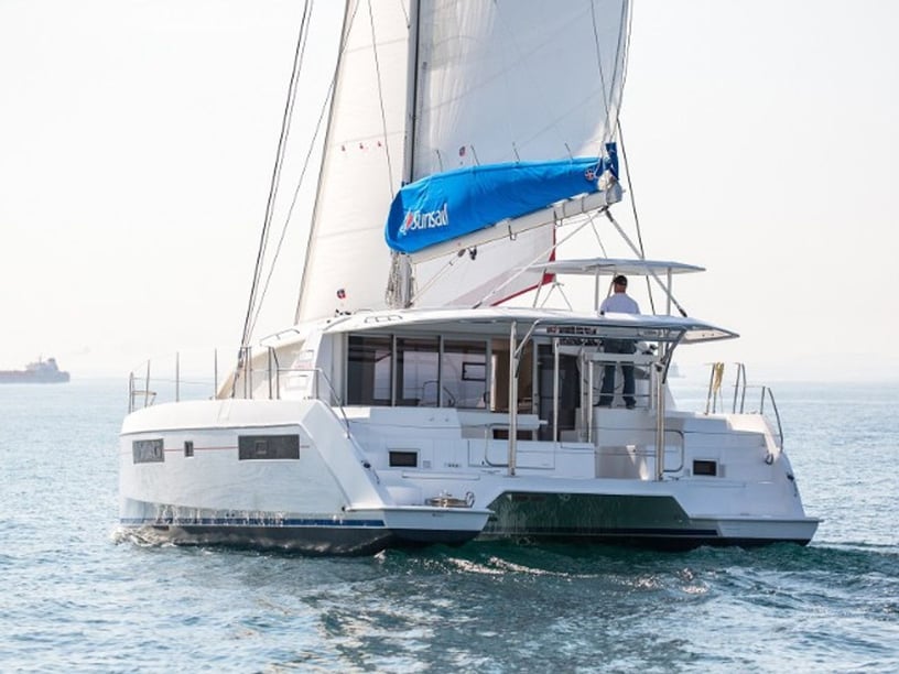 Dubrovnik Catamaran Cabine 4  Couchettes 8  Invités 8  11.97 m Numéro de l'annonce: #18459 4