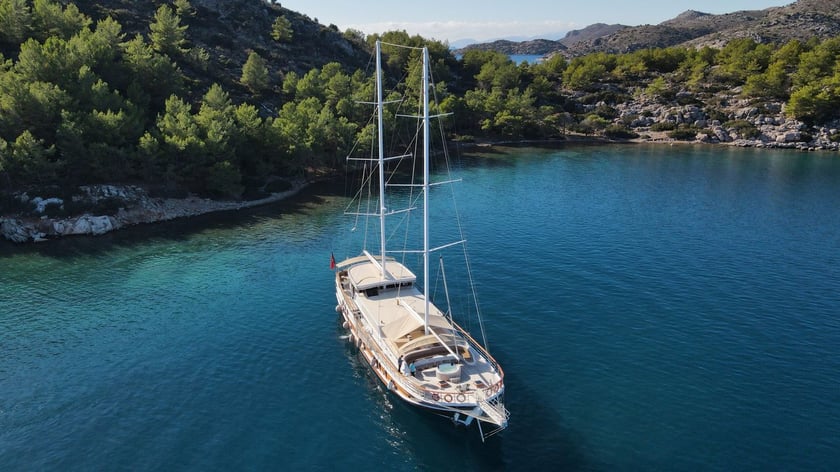 Bozburun Gulet 6 cabin 12 berths 12 guests 32 m Listing Number: #18526
