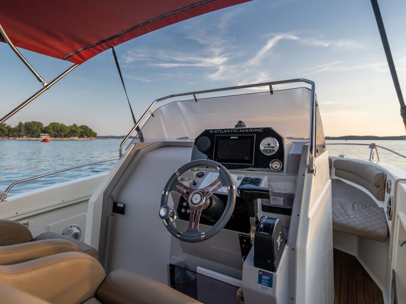 Pula Motorboot   12  gasten 7.7 m Lijstnummer: #18542 5