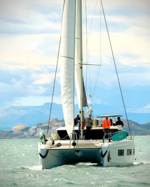 Valencia Catamaran 4 cabin 8 berths 8 guests 10.9 m Listing Number: #18557 5