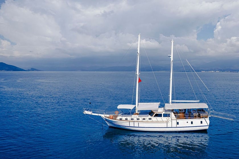 Fethiye Gulet 4 kabin Konaklama 8 kişi Seyir 12 kişi 22 m İlan No: #18568 2