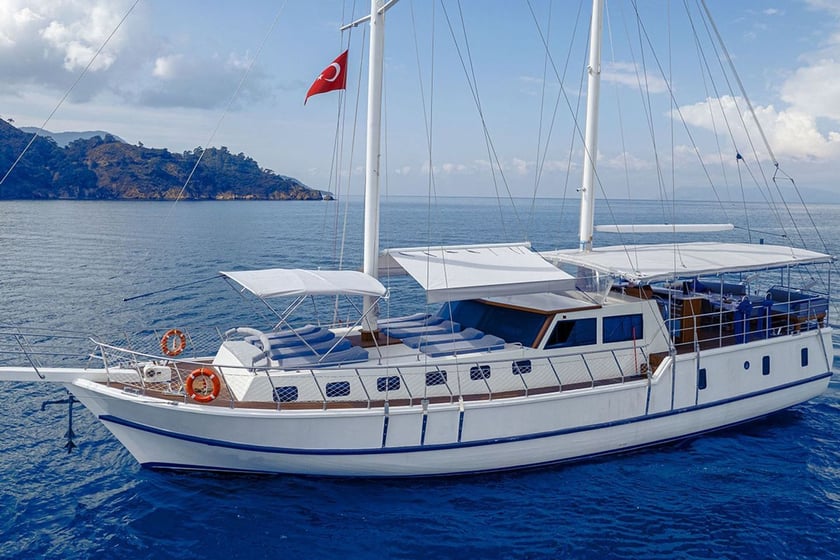 Fethiye Gulet 4 kabin Konaklama 8 kişi Seyir 12 kişi 22 m İlan No: #18568
