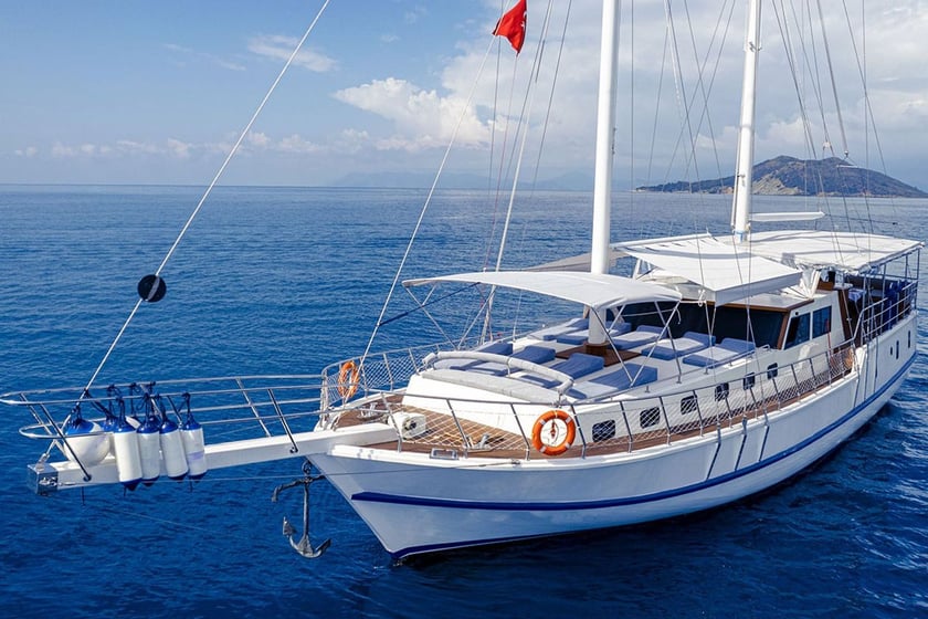Fethiye Gulet 4 kabin Konaklama 8 kişi Seyir 12 kişi 22 m İlan No: #18568 3