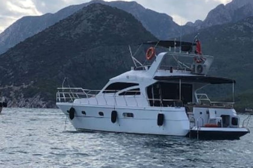 Antalya Motorjacht Cabine 2  4  slaapplaatsen 8  gasten 55 ft Lijstnummer: #18574 2