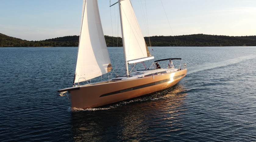 Pirovac Sailboat 5 cabin 11 berths 11 guests 17.15 m Listing Number: #18604 5