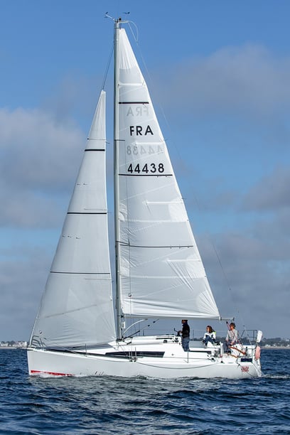 La Trinité-sur-Mer Sailboat 2 cabin 6 berths 6 guests 9.79 m Listing Number: #18634 3