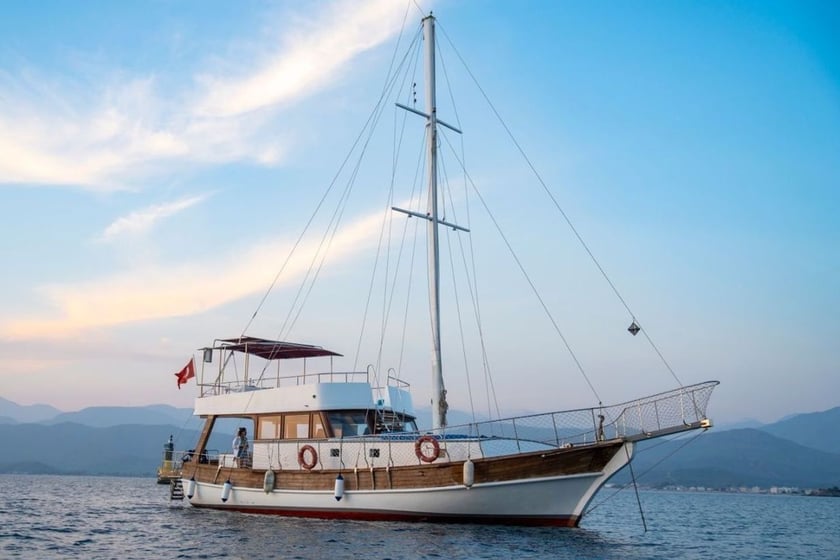 Fethiye Caicco cabina 2  cuccette 4  12  ospiti 15 m Numero dell'inserzione: #18637