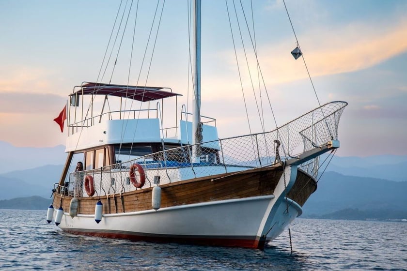 Fethiye Caicco cabina 2  cuccette 4  12  ospiti 15 m Numero dell'inserzione: #18637 2