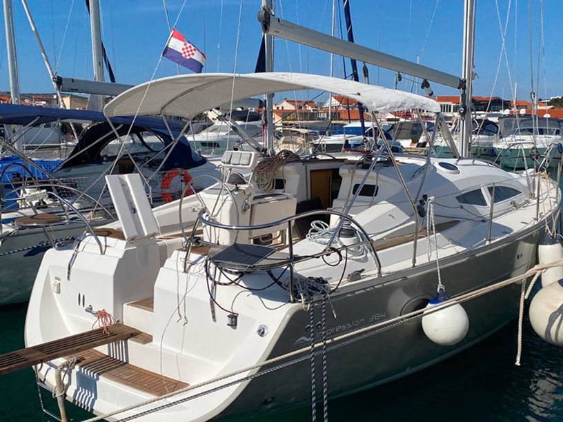 Vodice Barca a vela cabina 3  cuccette 6  6  ospiti 11.55 m Numero dell'inserzione: #18690 4