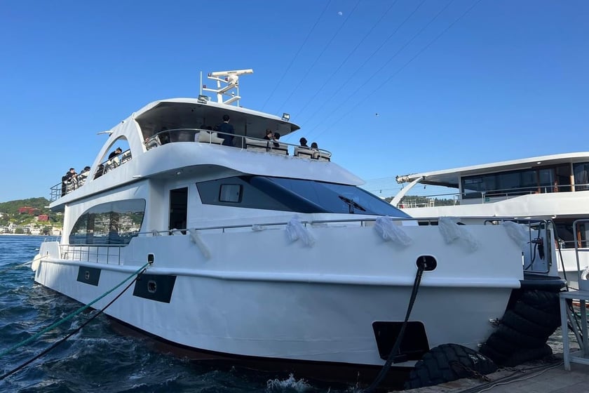 Bebek Motoryat   Seyir 46 kişi 23.7 m İlan No: #18699 4