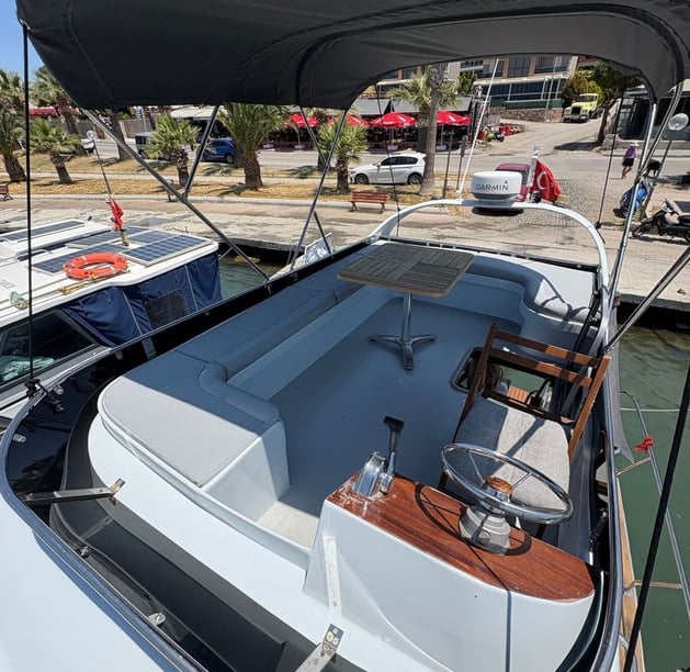 Ayvalik Motor Yacht   8 guests 12 m Listing Number: #18705 4