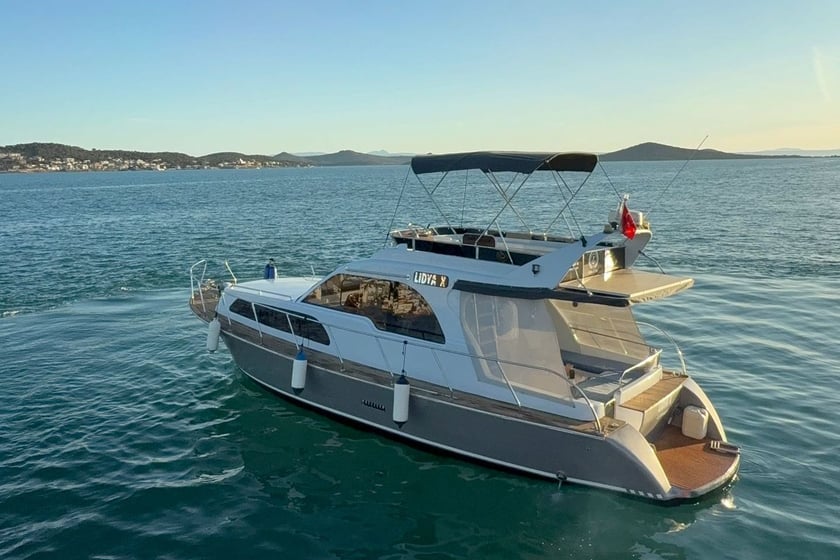 Ayvalık Motoryat   Seyir 8 kişi 9.5 m İlan No: #18705