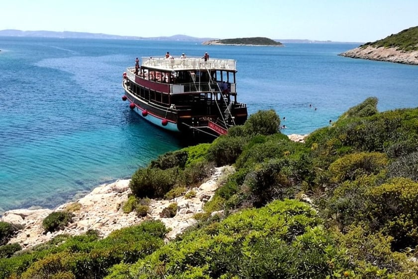 Izmir Gulet   Invités 75  31 m Numéro de l'annonce: #18715 2