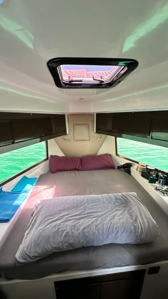 Çeşme Yacht à moteur Cabine 2  Couchettes 4  Invités 8  11 m Numéro de l'annonce: #18717 5