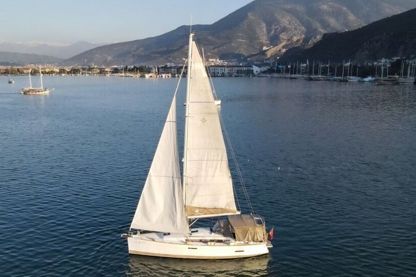 Fethiye Sailboat 2 cabin 4 berths 4 guests 11.34 m Listing Number: #18767