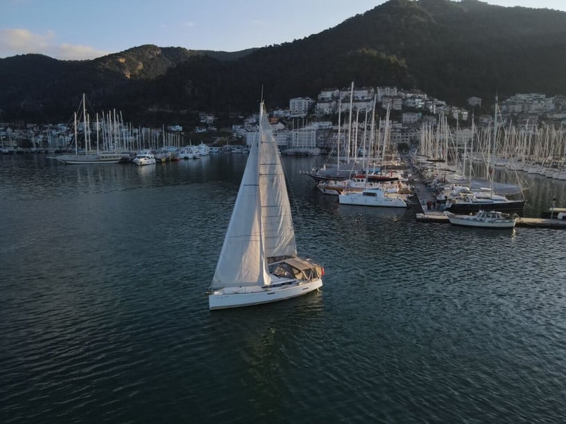 Fethiye Sailboat 2 cabin 4 berths 4 guests 11.34 m Listing Number: #18767 3