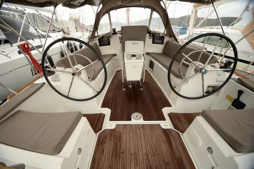 Fethiye Sailboat 2 cabin 4 berths 4 guests 11.34 m Listing Number: #18767 4