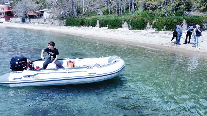 Istanbul RIB   4 guests 4 m Listing Number: #18779 2