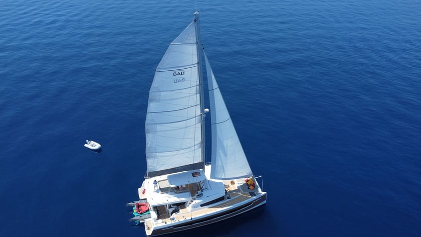 Dubrovnik Catamaran 7 cabin 10 berths 12 guests 16.93 m Listing Number: #18792 3