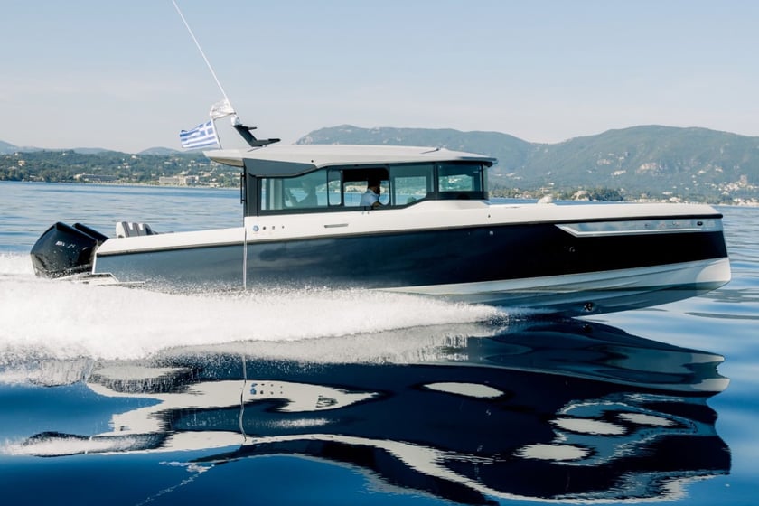 Gouvia Sürat Teknesi 1 kabin Konaklama 2 kişi Seyir 10 kişi 10.28 m İlan No: #18801