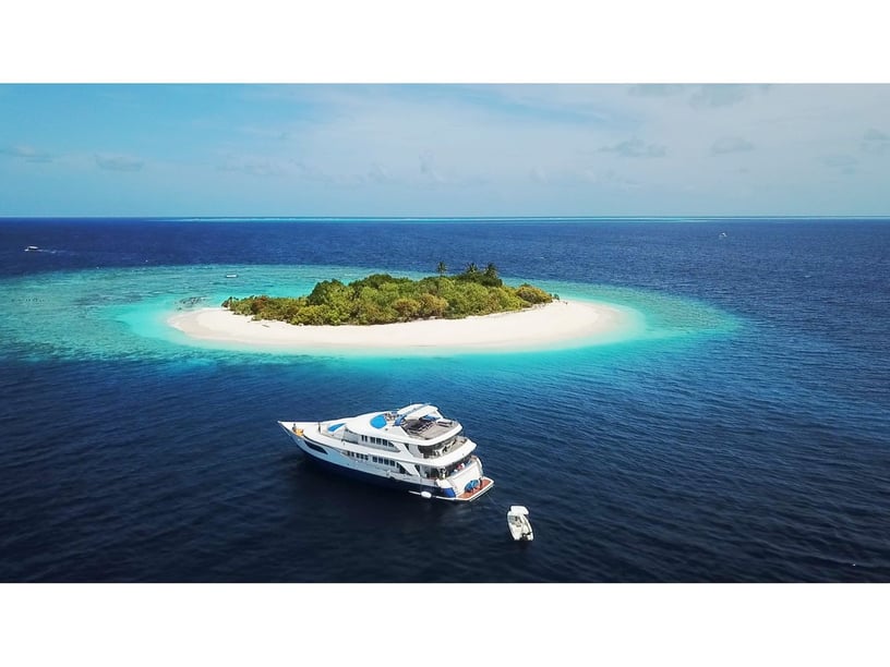 Hulhumale Motor Yacht 10 cabin 22 berths 22 guests 33.53 m Listing Number: #18857