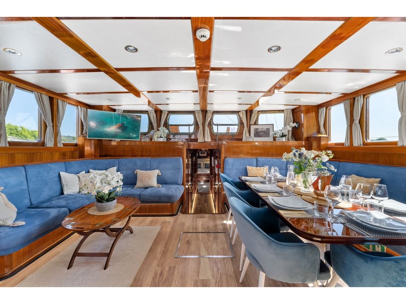 Split Gulet Cabine 4  Couchettes 8  Invités 8  25.8 m Numéro de l'annonce: #18892 2