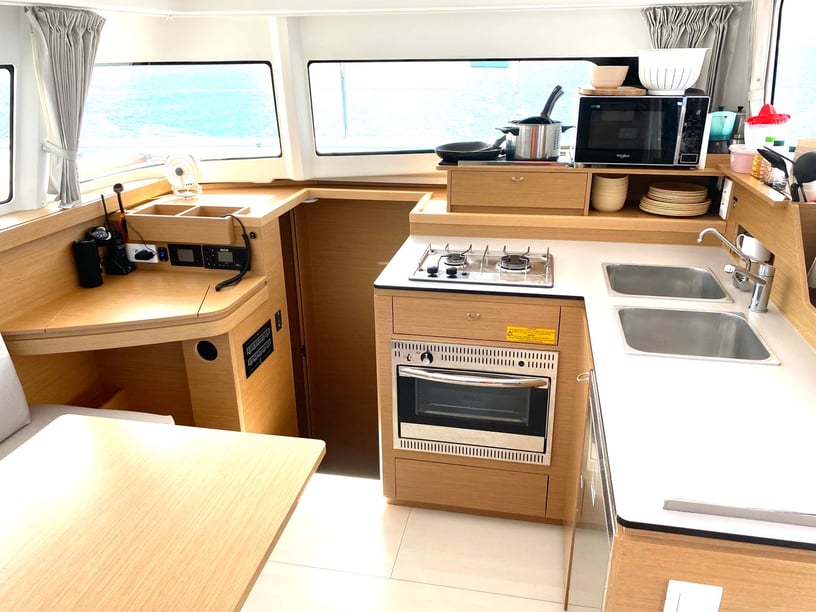 Denia Catamaran 4 cabin 8 berths 8 guests 11.33 m Listing Number: #18903 5