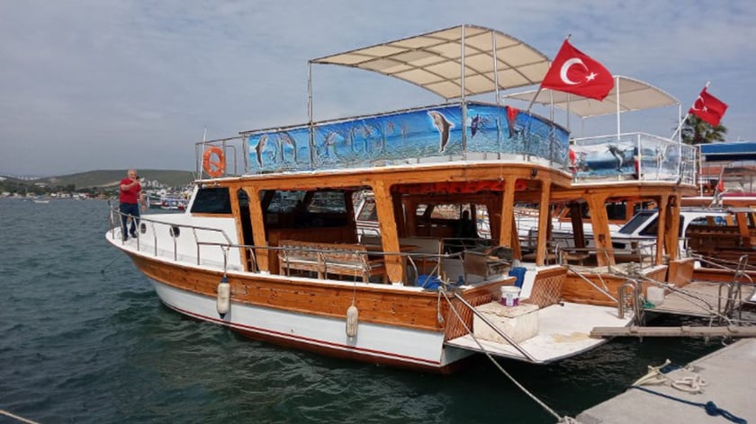 Izmir Gulet   12 guests 12 m Listing Number: #18932