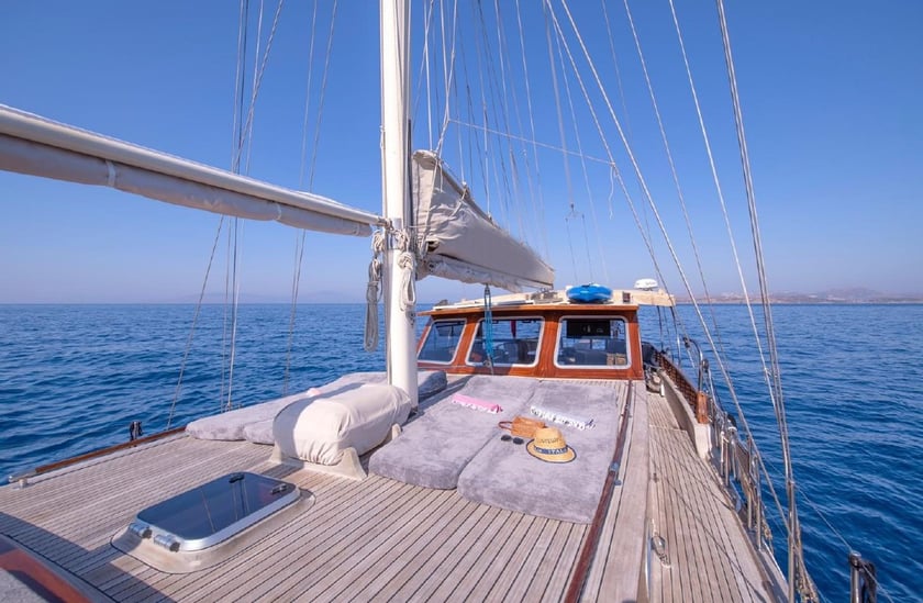 Bodrum Gulet 2 cabin 4 berths 4 guests 15 m Listing Number: #18946 5
